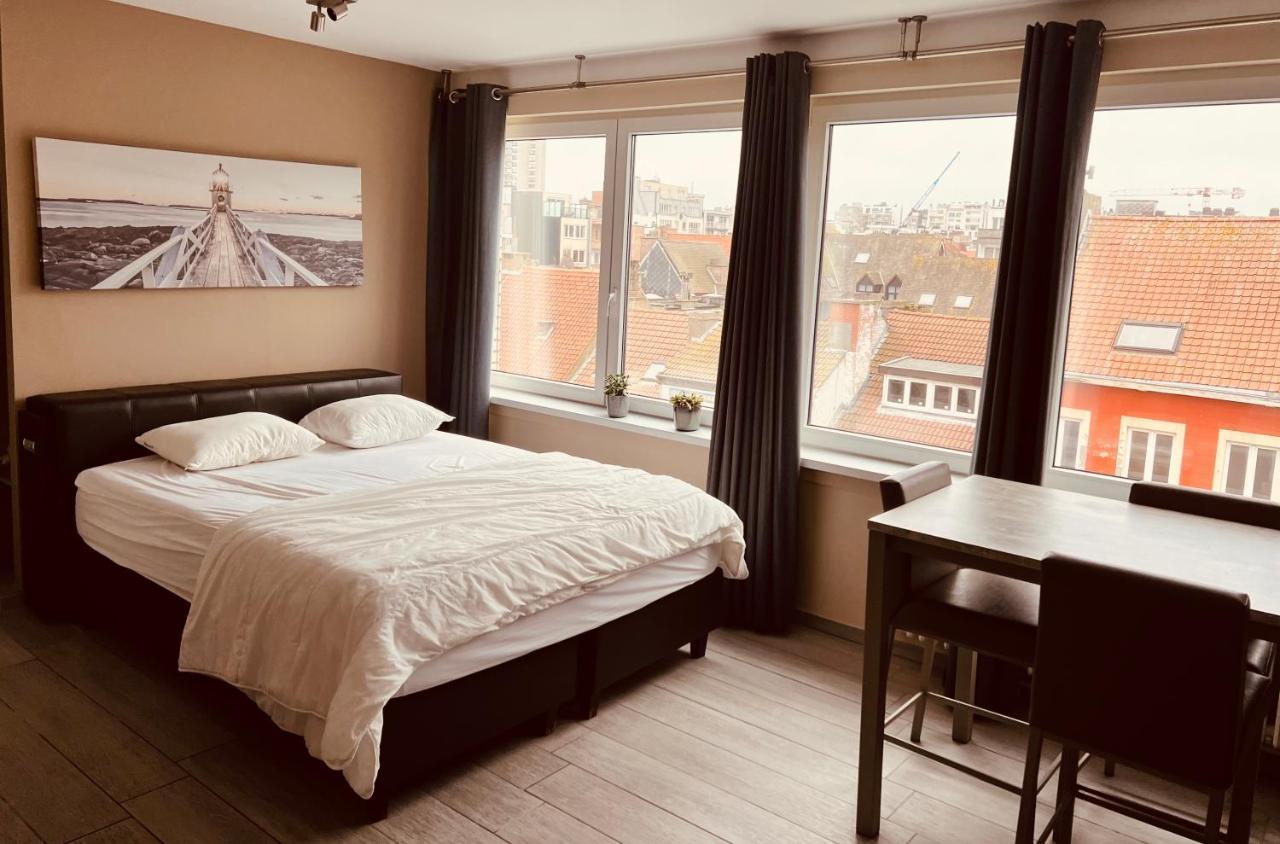 O-Mer Oostende Buitenkant foto